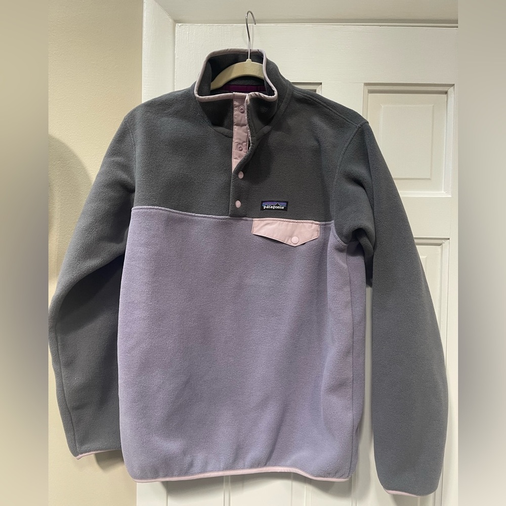 W's LW Synch Snap-T
P/O— Womens size M